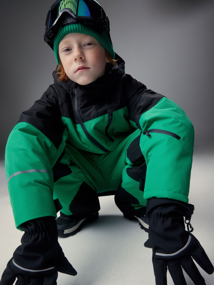 Горнолыжная куртка из технологичной мембраны с лямками для мальчиков горнолыжная куртка из технологичной мембраны с лямками для мальчиков