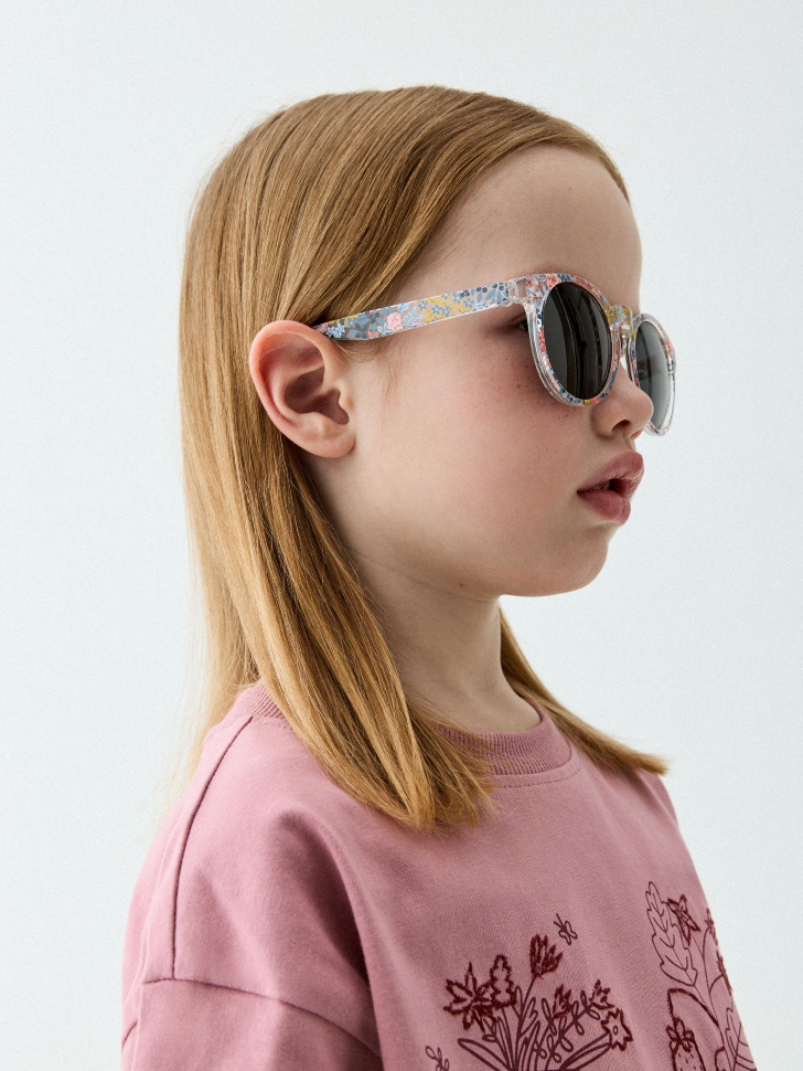 Детские солнцезащитные очки