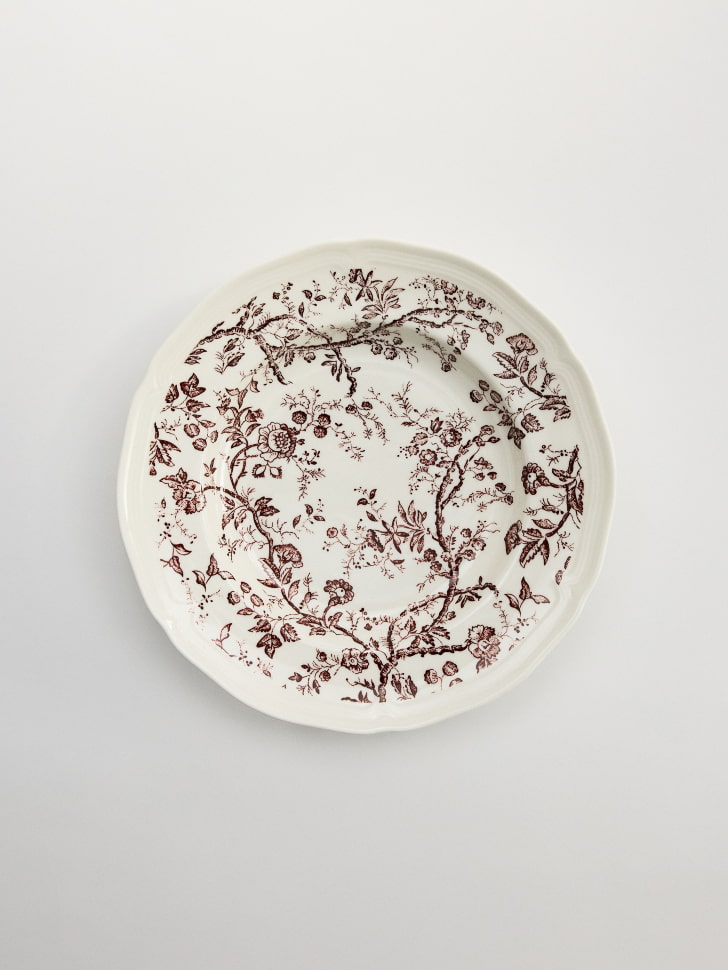 Десертная тарелка из фарфора с цветочным узором, SL58112271101
Десертная тарелка из фарфора с цветочным узором, SL58112271101