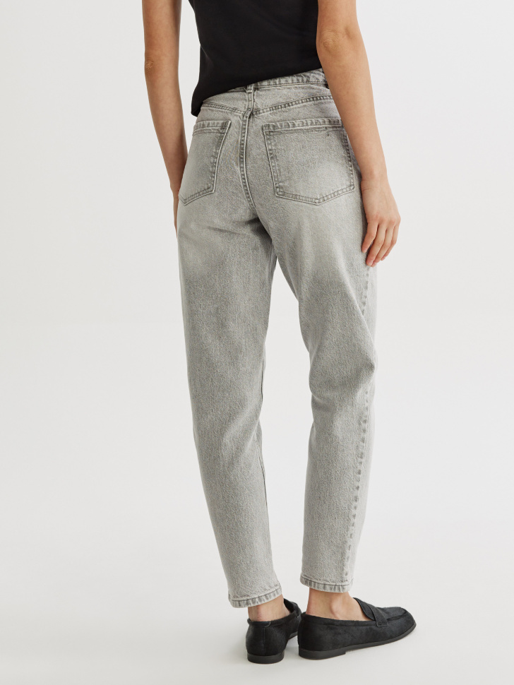 укороченные джинсы 404 мом с высокой посадкой по цене 3599 руб вид справа