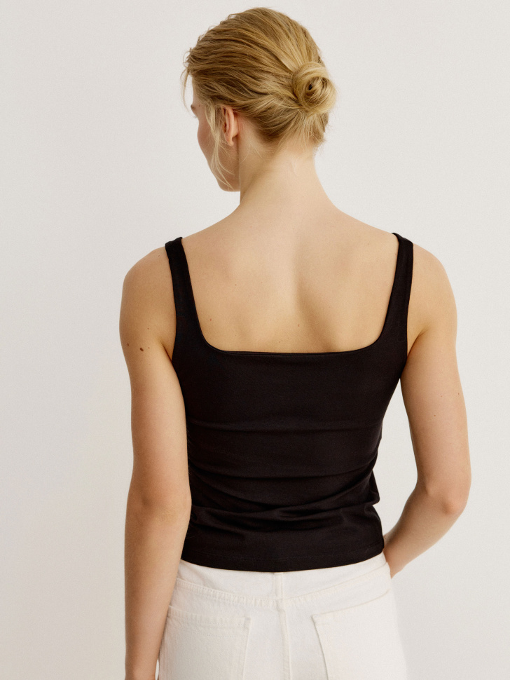 базовый топ с квадратным вырезом по цене 999 руб вид справа