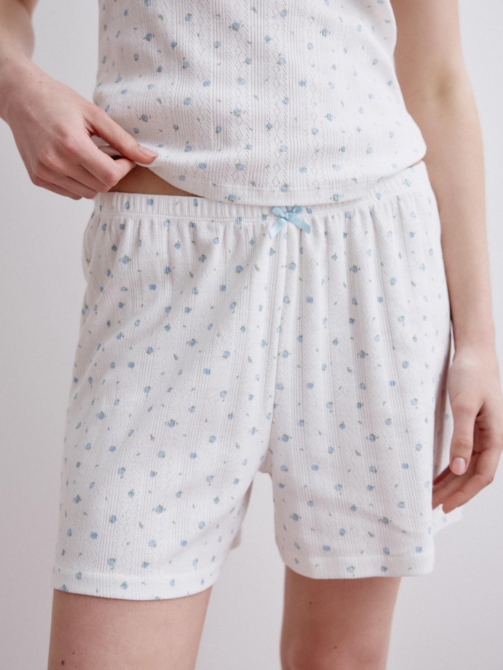 домашние шорты с рельефным узором от бренда sela вид слева