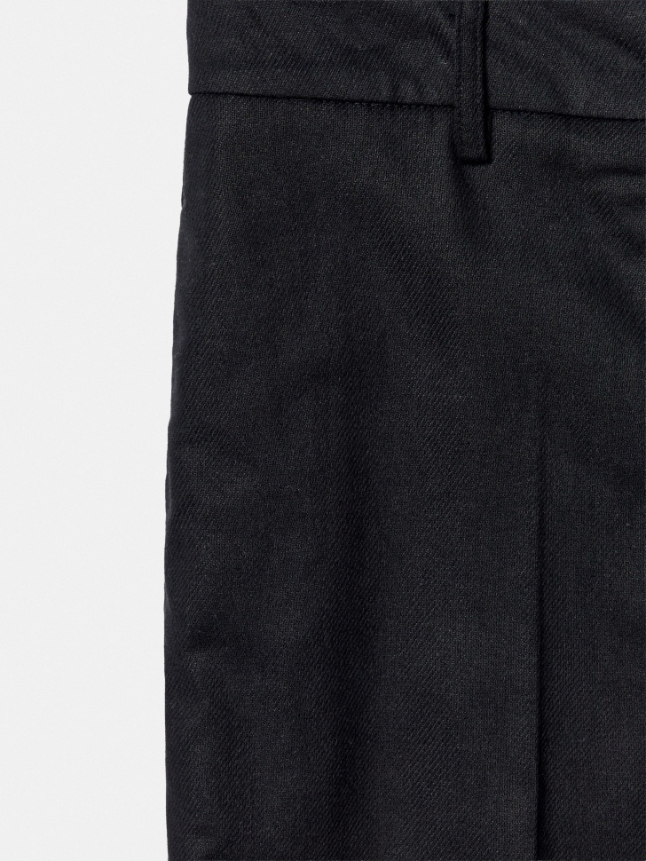 костюмные шорты-бермуды из хлопка и льна универсального стиля с лицевой стороны