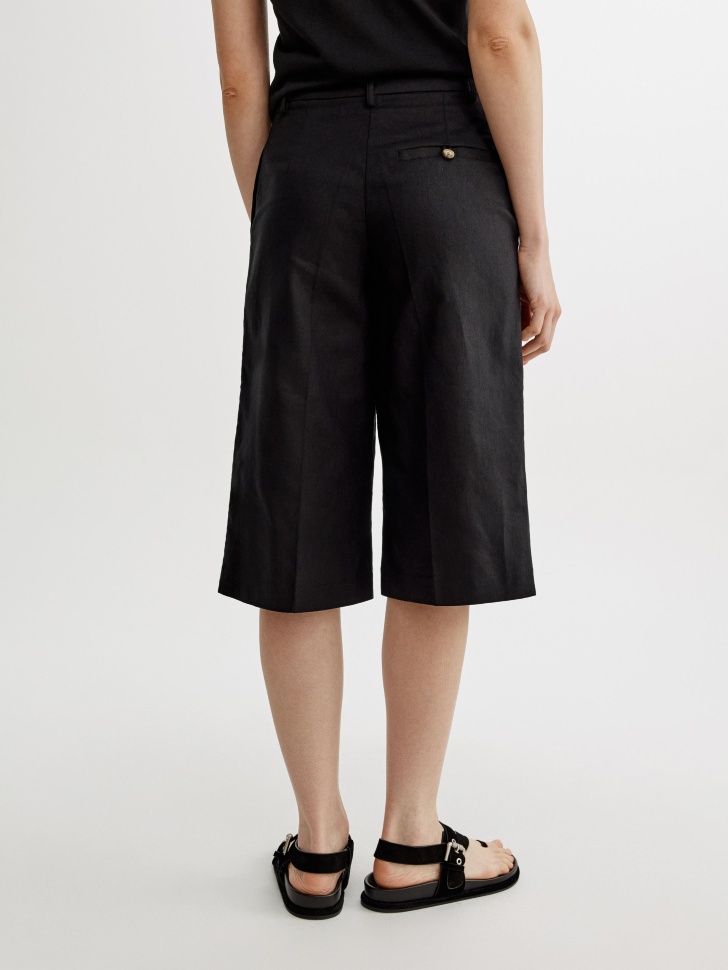 костюмные шорты-бермуды из хлопка и льна из россии вид сбоку