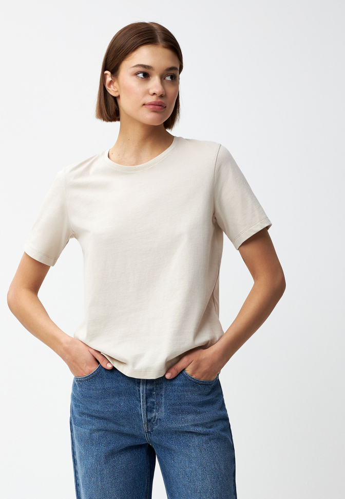 

Футболка MARY REGULAR FIT