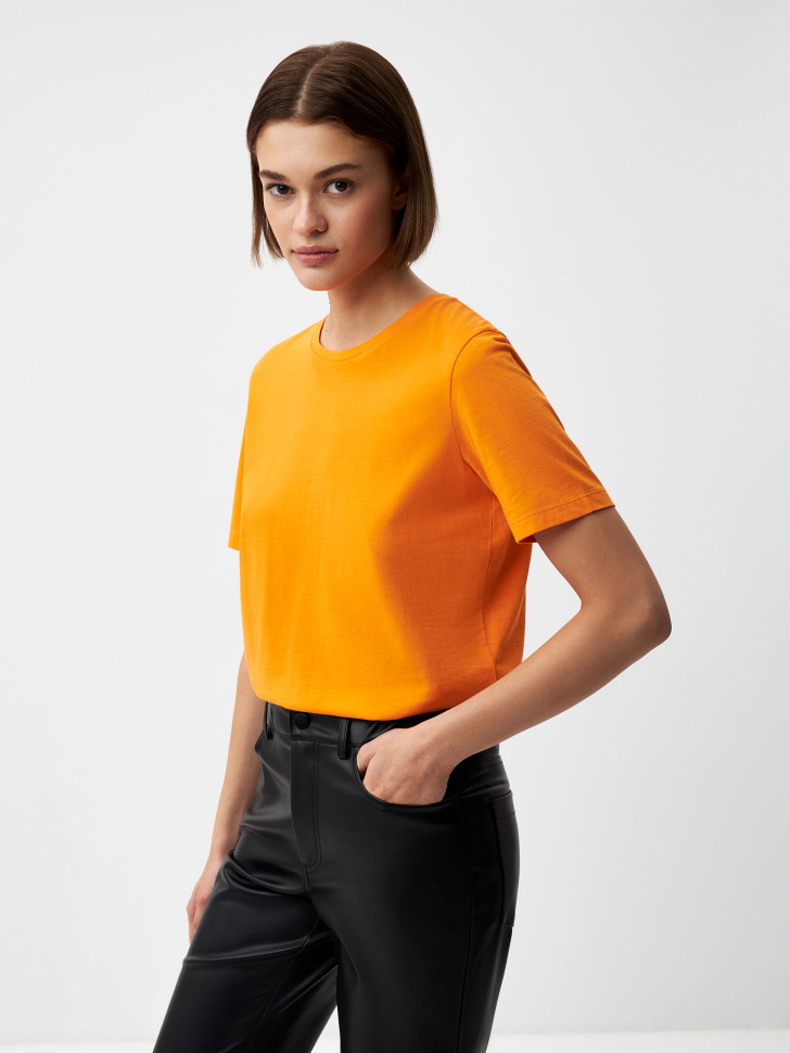 

Футболка MARY REGULAR FIT