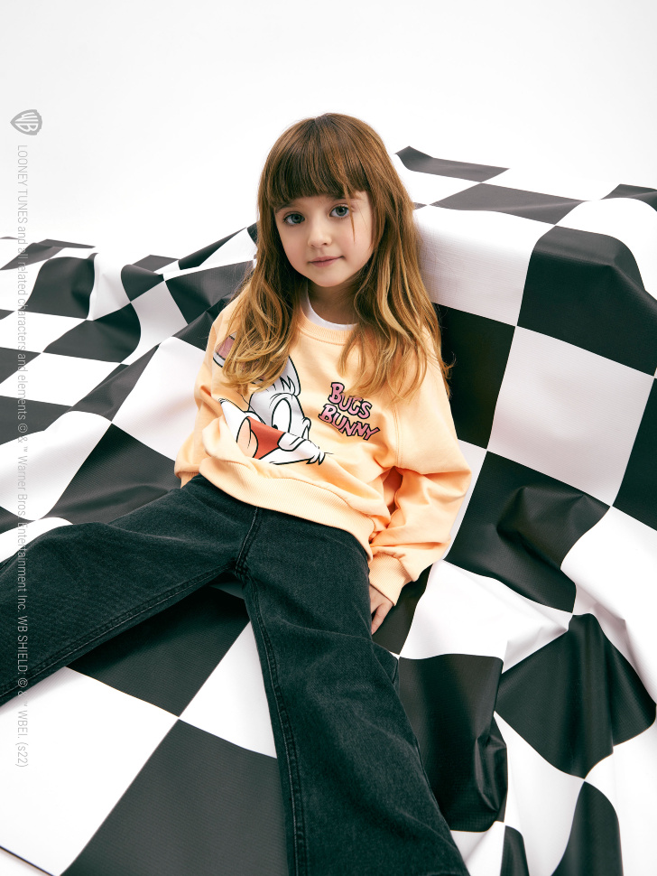 Трикотажный свитшот с принтом Bugs Bunny для девочек (оранжевый, 116/ 6-7 YEARS) sela 4680129257477 - фото 1