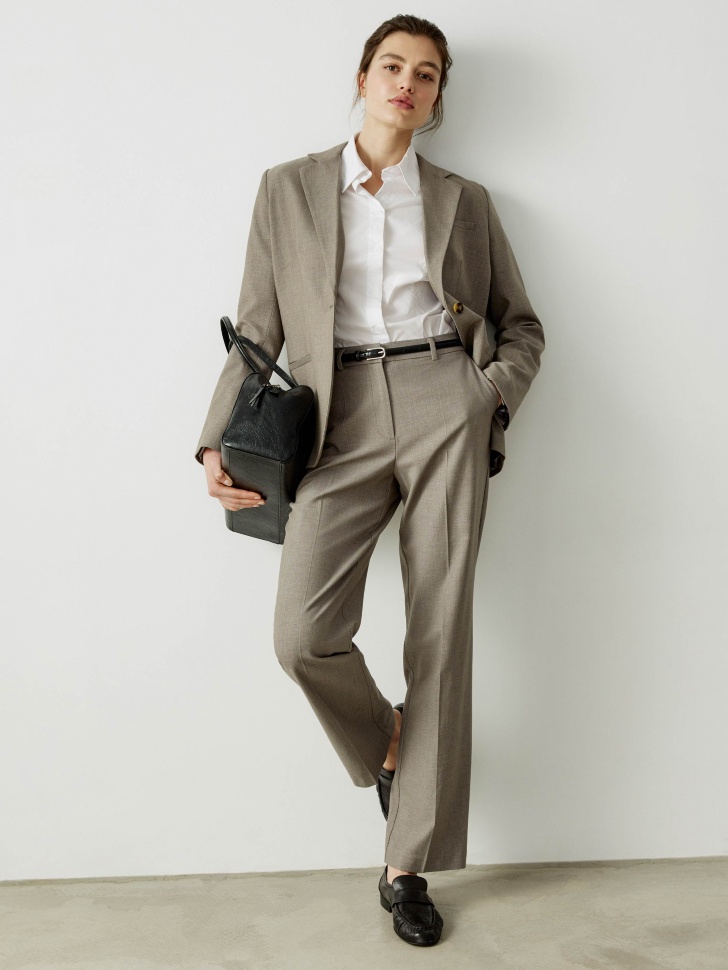 классический жакет с содержанием шерсти от бренда sela вид слева