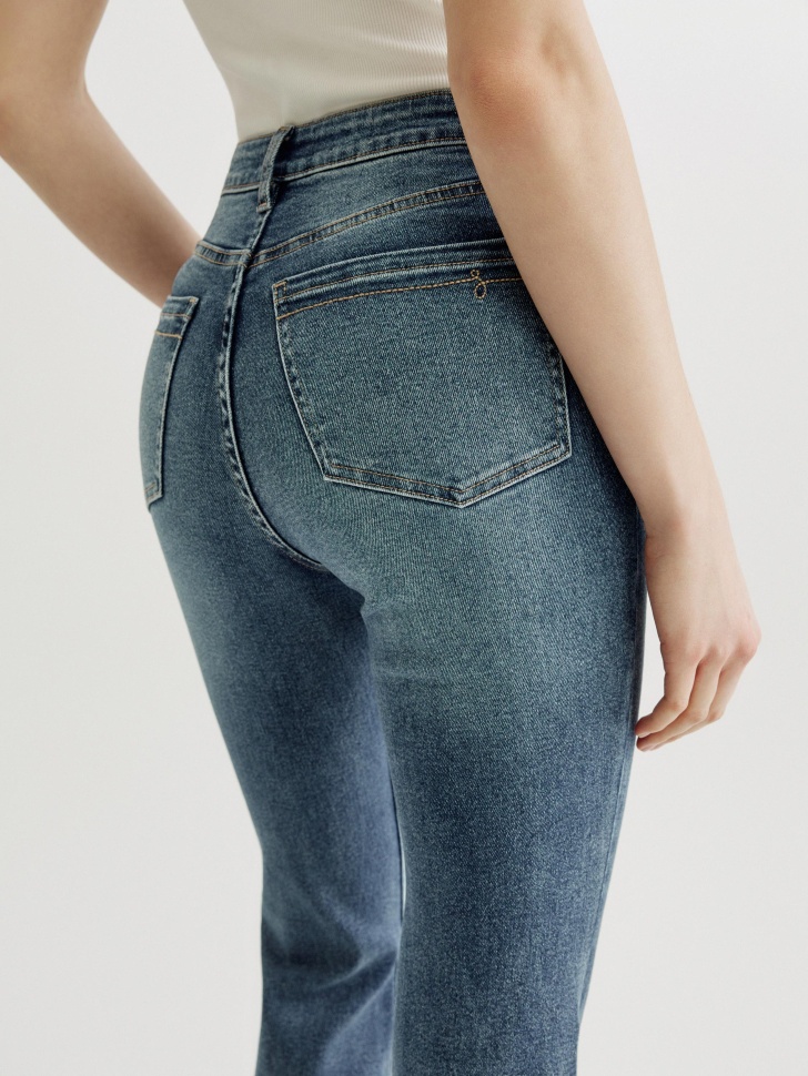 джинсы клеш с высокой посадкой из денима спереди