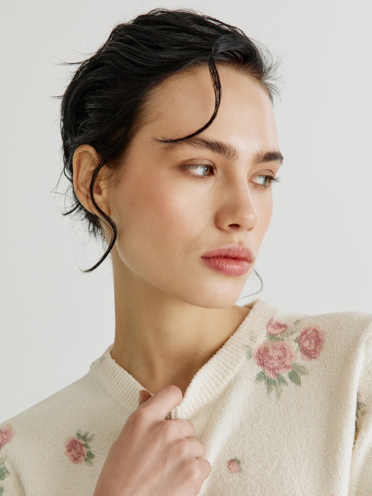 джемпер с коротким рукавом и с цветочным принтом по цене 2999 руб вид справа