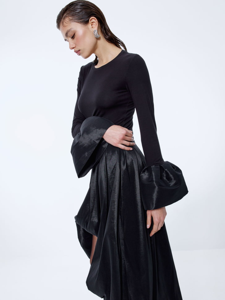 лонгслив с воланами из тафты на рукавах 4610517222640 купить с доставкой