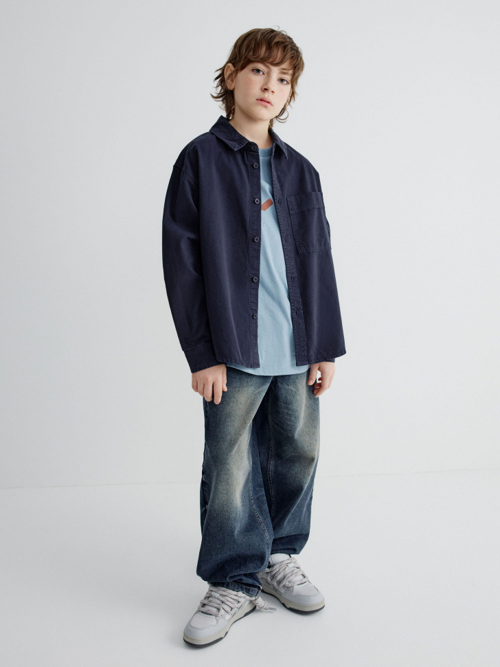 хлопковая рубашка оверсайз для мальчиков от бренда sela вид слева