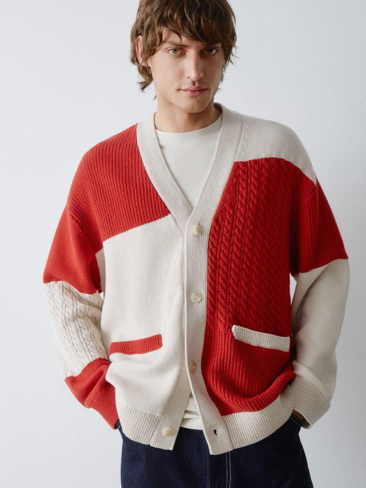 кардиган комбинированной вязки 4610517207159 по низкой цене