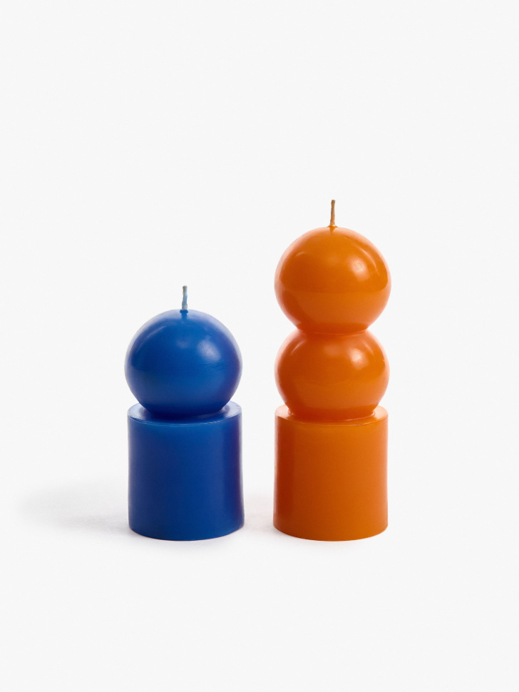 фигурная свеча от бренда sela вид слева