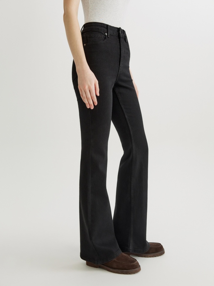 джинсы клеш с высокой посадкой по цене 3599 руб вид справа