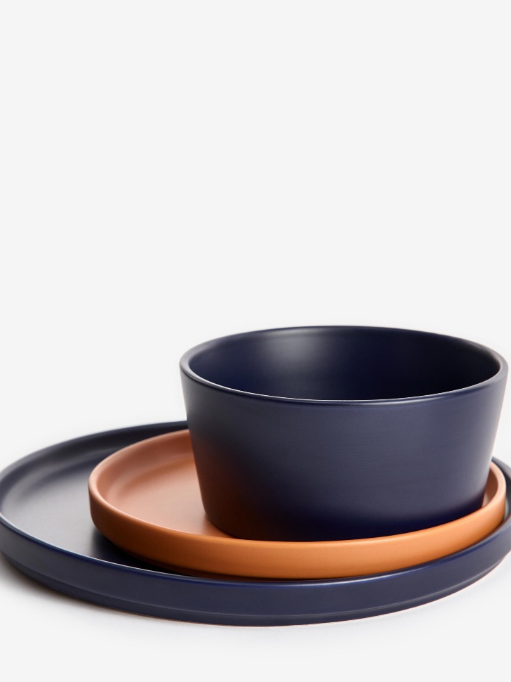 глубокая тарелка из каменной керамики от бренда sela вид слева