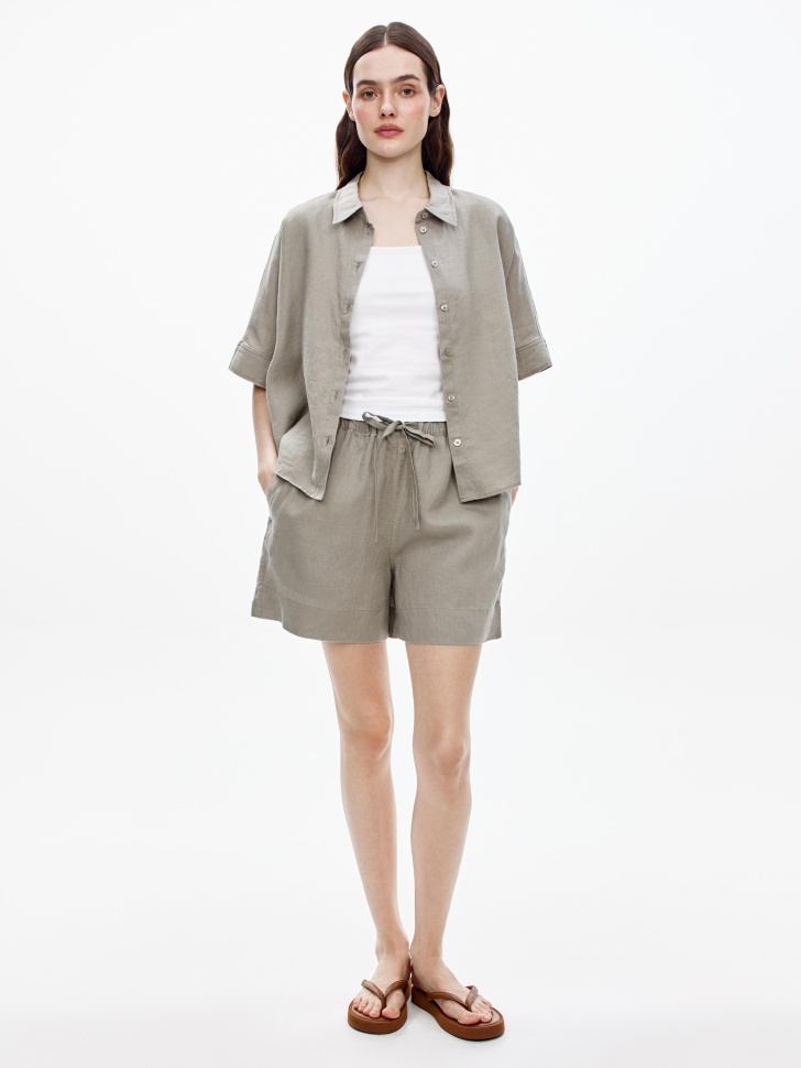 базовый топ с квадратным вырезом от бренда sela вид слева