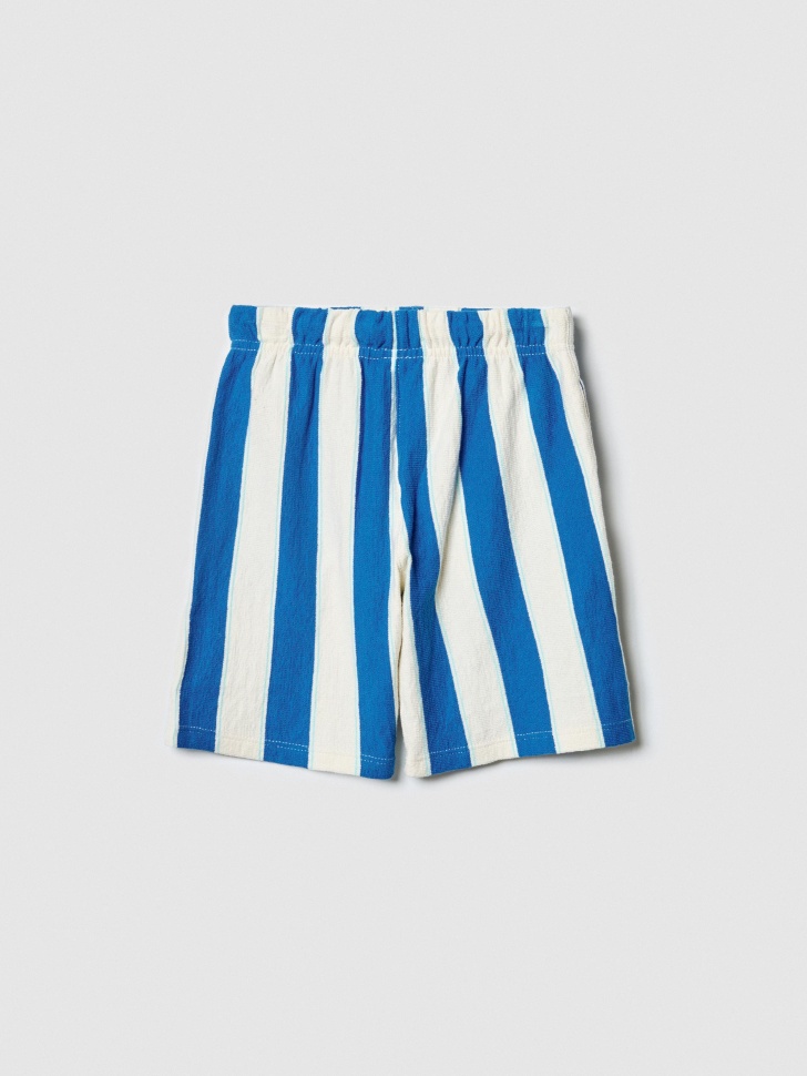 трикотажные шорты в полоску для мальчиков от бренда sela вид слева