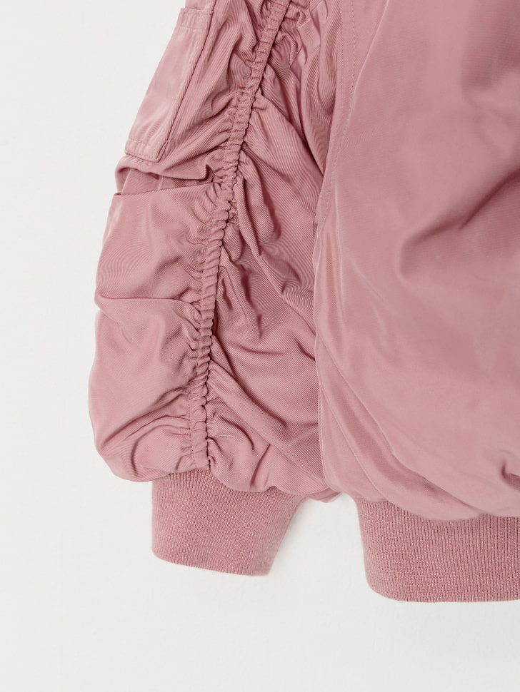 бомбер оверсайз для девочек из синтепона спереди