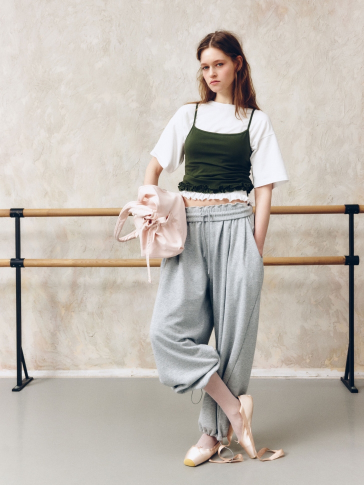 

Трикотажные брюки с утяжками по низу из линейки SELA Young, SL6803211502