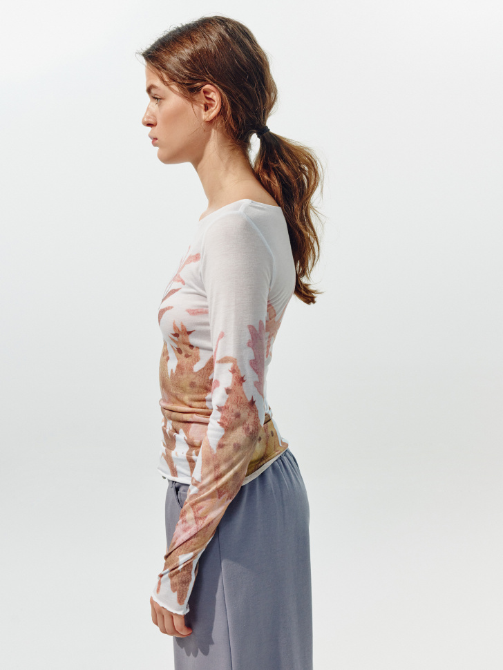 лонгслив из коллекции art people с анастасией рыбаковой из россии вид сбоку