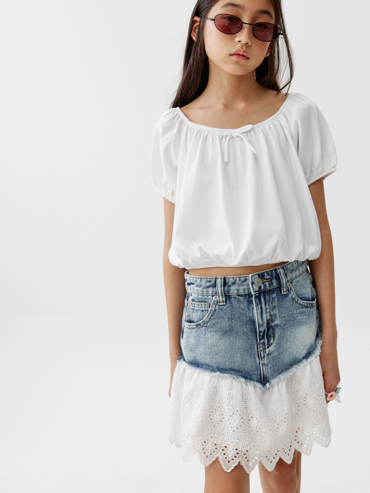 джинсовая юбка с оборкой из шитья для девочек универсального стиля с лицевой стороны