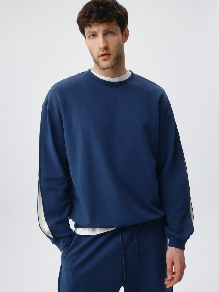 

Свитшот OVERSIZE FIT
