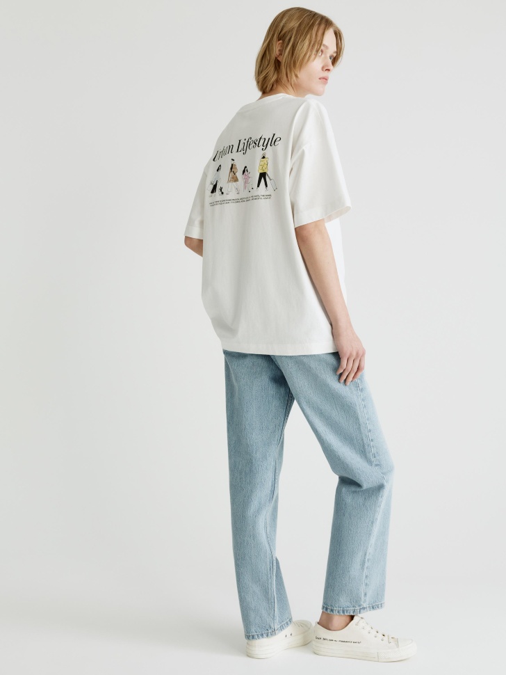 футболка оверсайз с принтом от бренда sela вид слева