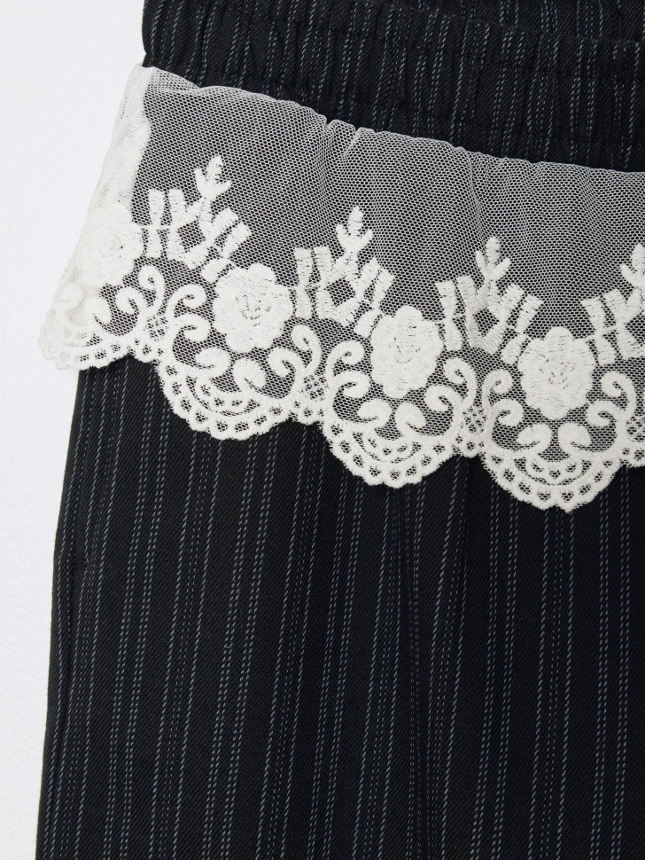 брюки в полоску с кружевной оборкой для девочек по цене 2799 руб вид справа