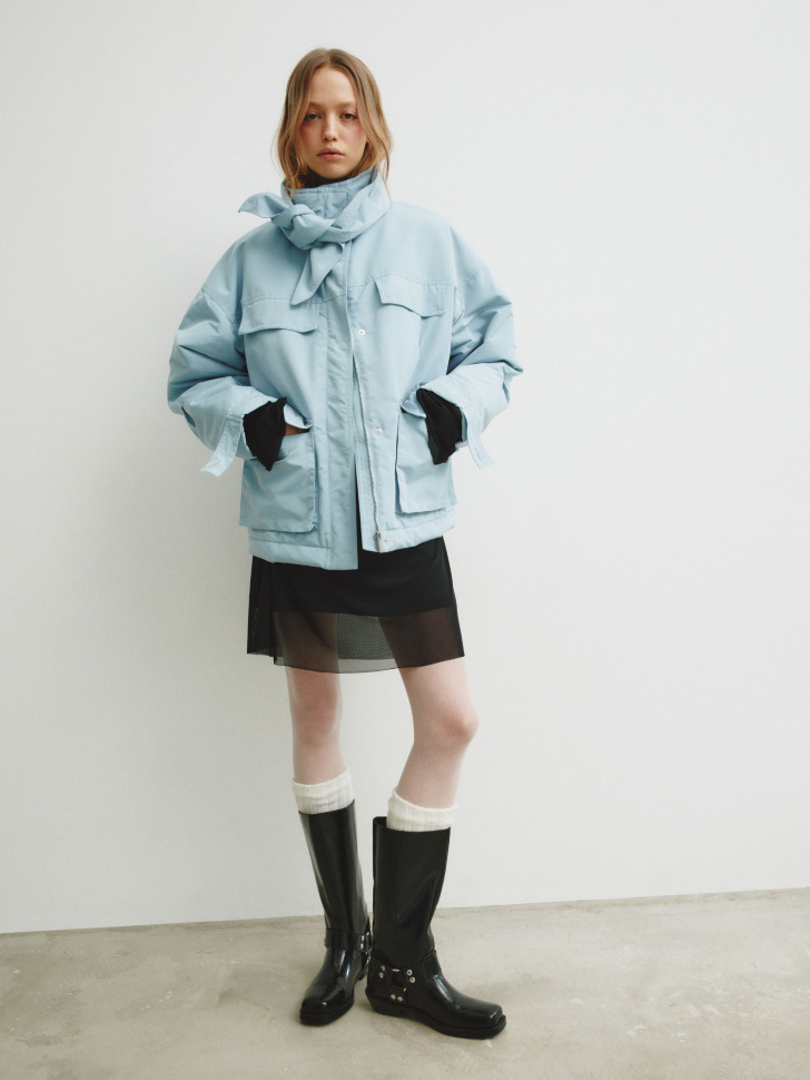 куртка с шарфом из линейки  young от бренда sela вид слева