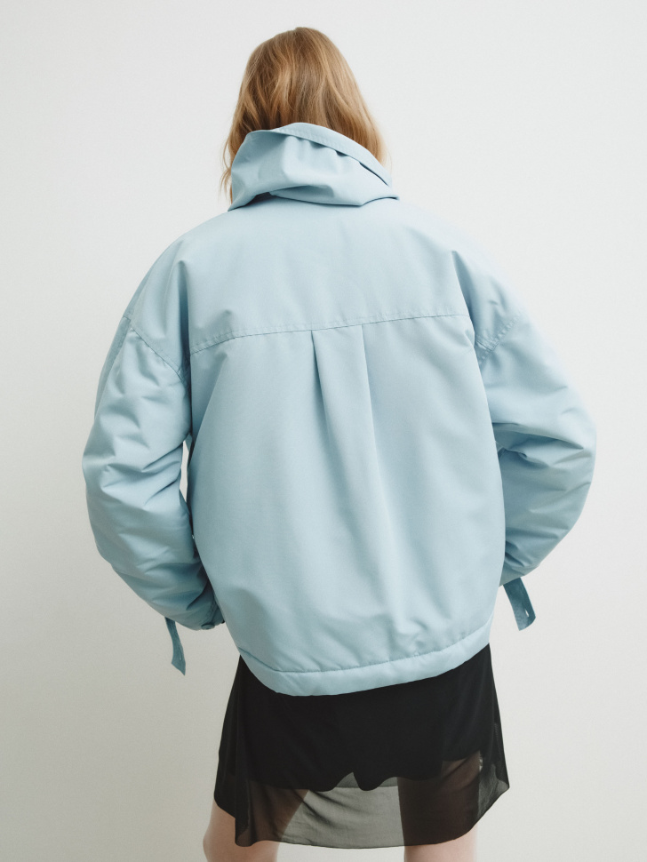 куртка с шарфом из линейки  young из россии вид сбоку