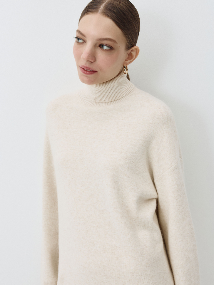 

Свитер с содержанием ангоры