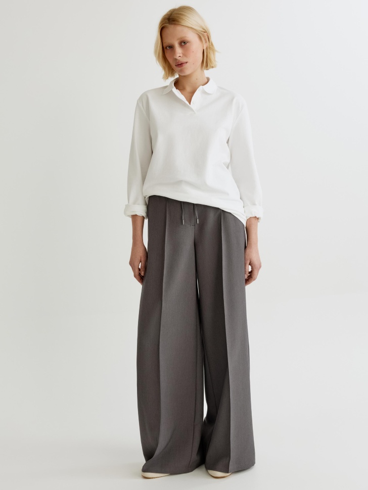 трикотажный лонгслив-поло от бренда sela вид слева