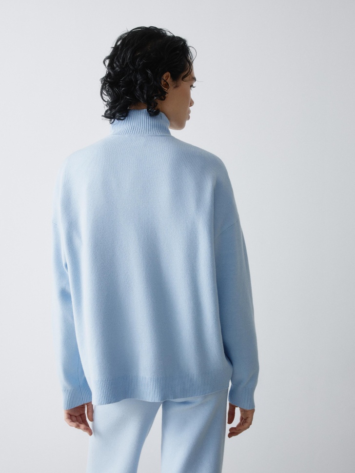 свитер с воротником-стойкой 4610517305534 с промокодом