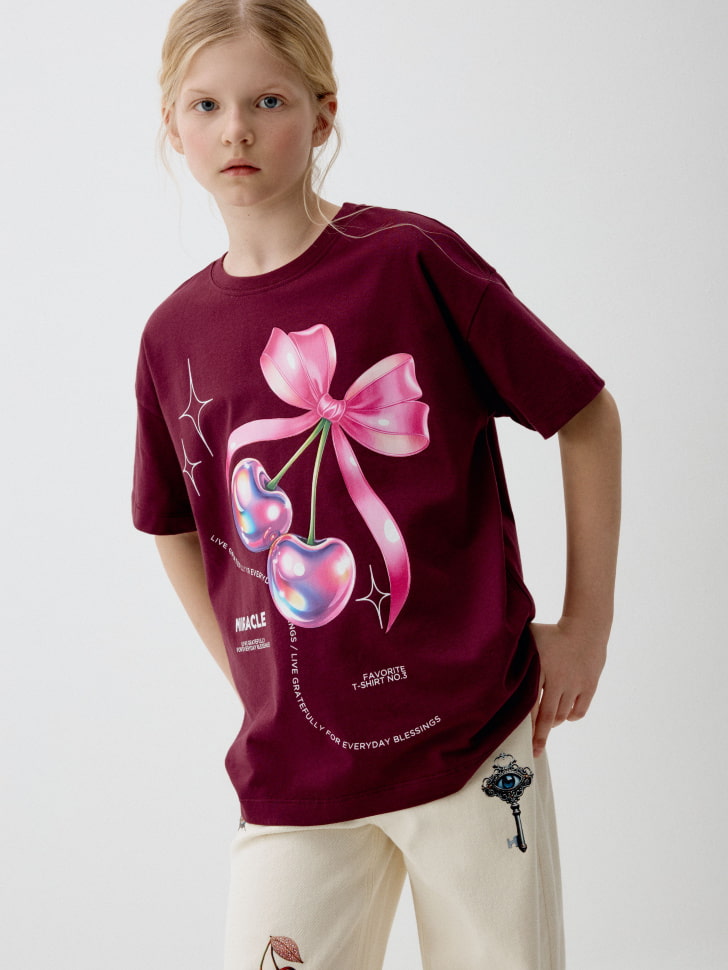 

Футболка с принтом для девочек