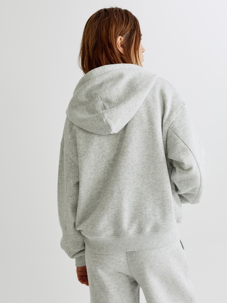 худи на молнии с цветочным декором из россии вид сбоку