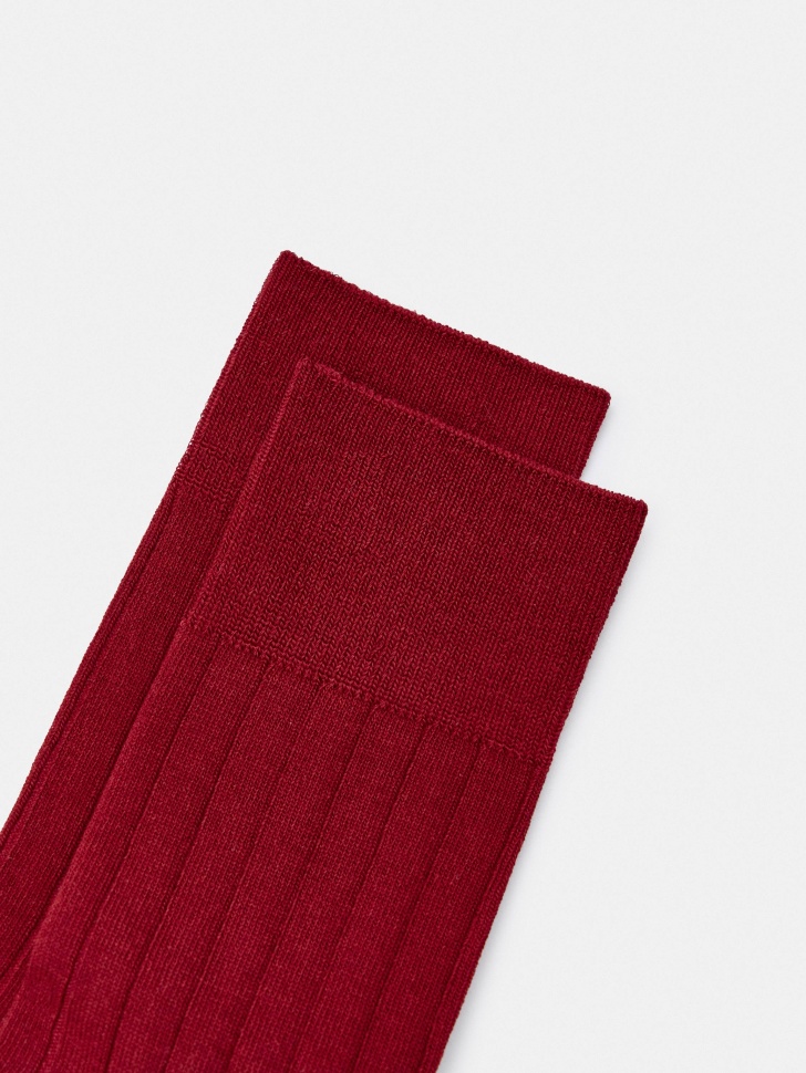 высокие носки из лиоцелла с содержанием шелка от бренда sela вид слева