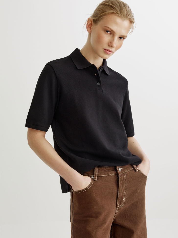 базовое поло с коротким рукавом по цене 1999 руб вид справа