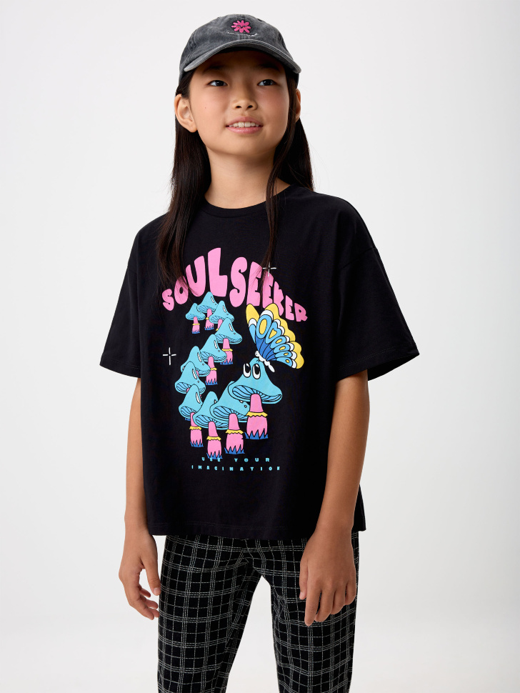 

Футболка оверсайз с принтом для девочек