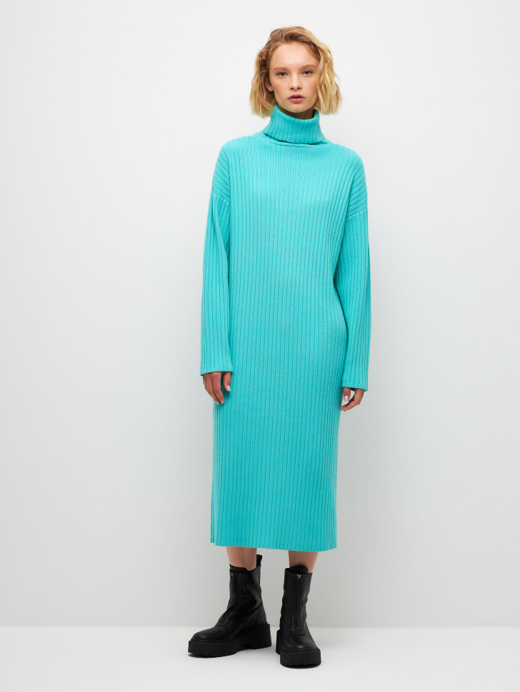 

Платье миди в рубчик