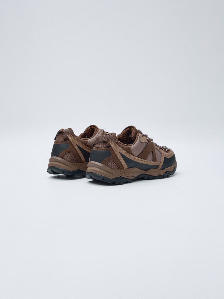 кроссовки из искусственного нубука и текстиля 4610517238238 по акции