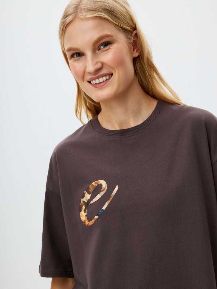 

Футболка оверсайз с принтом из коллекции Алфавит, 4802010221