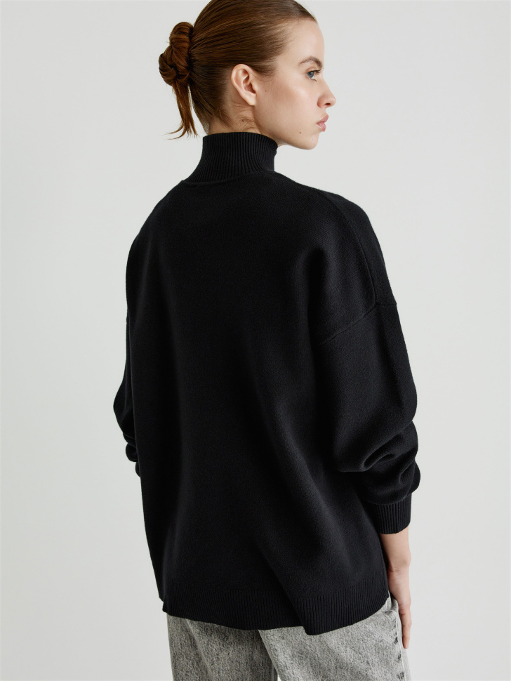 свитер с воротником-стойкой 4610517305626 с промокодом