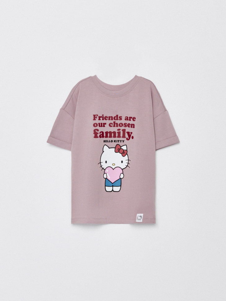Футболка с принтом Hello Kitty для девочек. Фото №3
