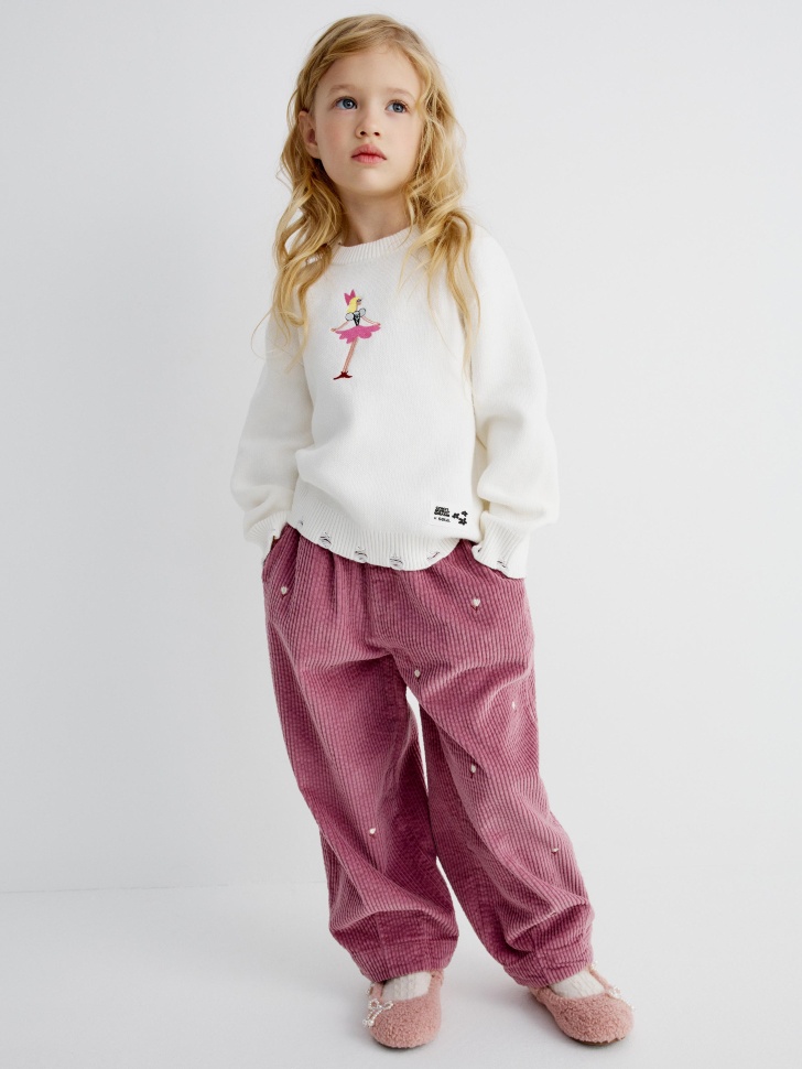 вязаный джемпер для девочек  x союзмультфильм от бренда sela вид слева