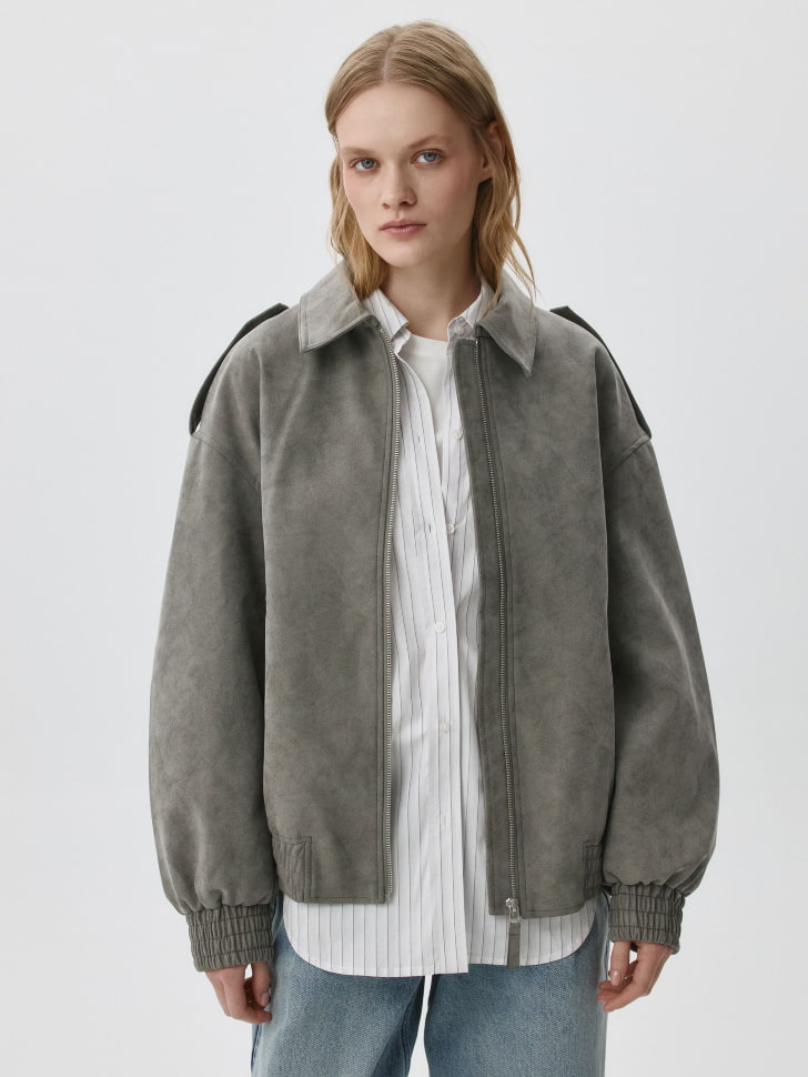 

Куртка оверсайз из матовой экокожи