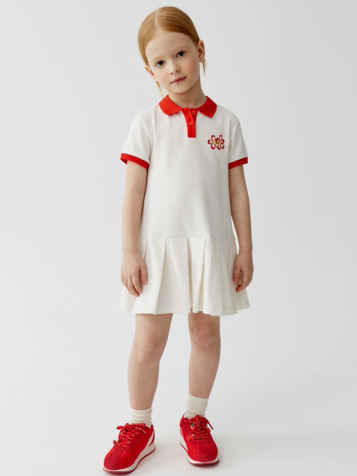 платье с воротником поло для девочек от бренда sela вид слева