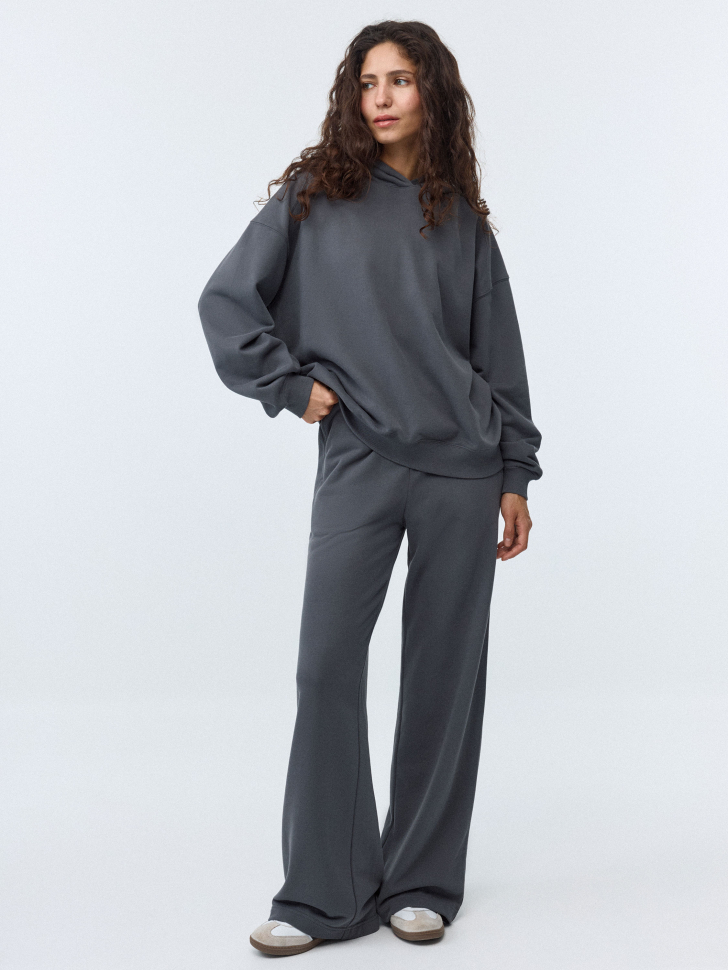 

Широкие трикотажные брюки