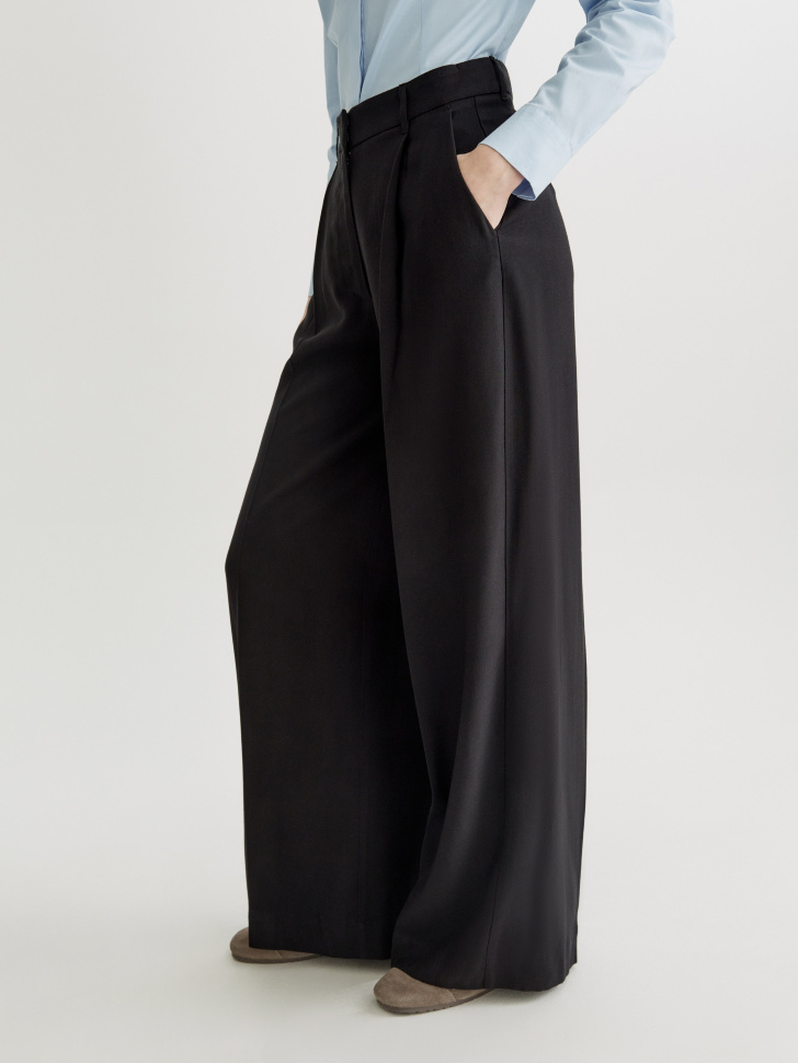 широкие брюки из смесовой вискозы по цене 4299 руб вид справа