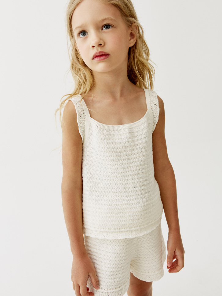 Вязаный топ из ажурного трикотажа для девочек 1499₽